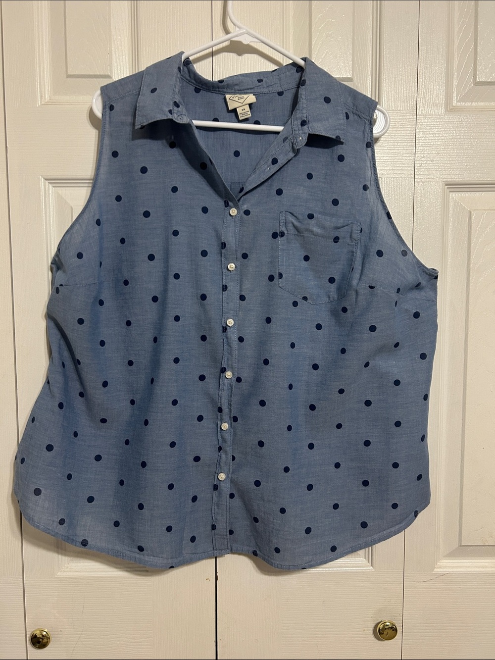 St. John's Bay Light Blue Sleeveless Button-Down with Navy Polka Dots